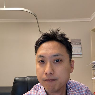 Dr Timothy Uyeda